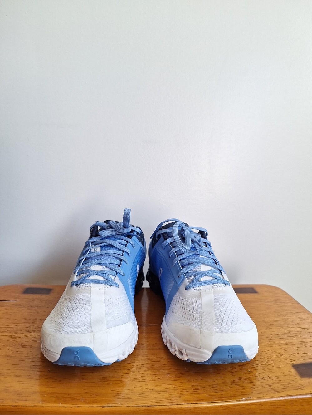 On Cloudflow 3.0 Women's Marina/White Size 8 - Picture 3 of 12